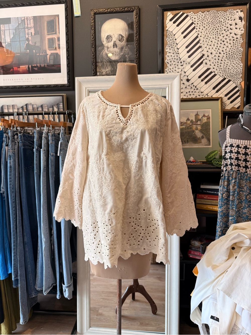 John Mark White Eyelet Embroidered Tunic Top
